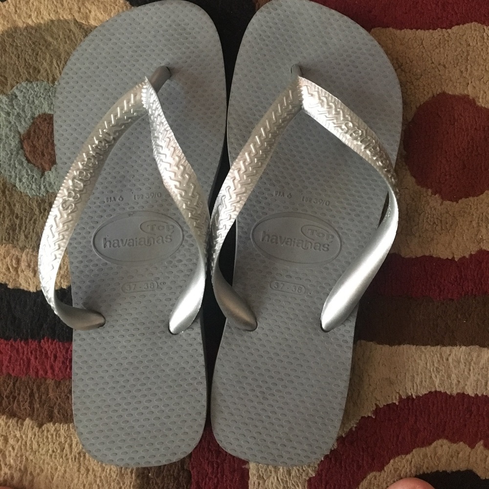 Havianas flip flops