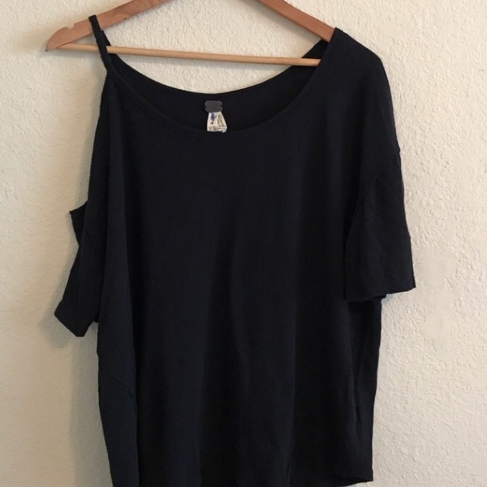 Free people black cutout top