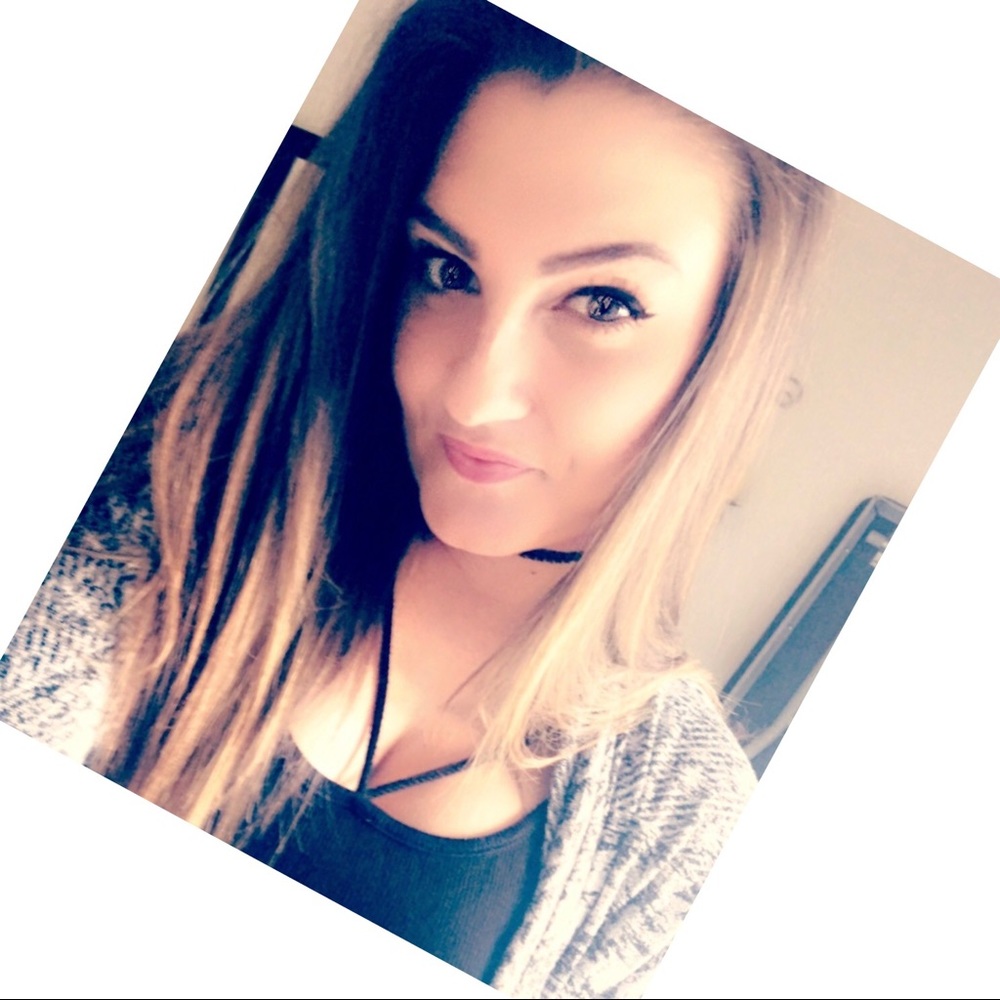 Meet your Posher, Lauren