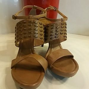 NWT Studded Camel Sandals