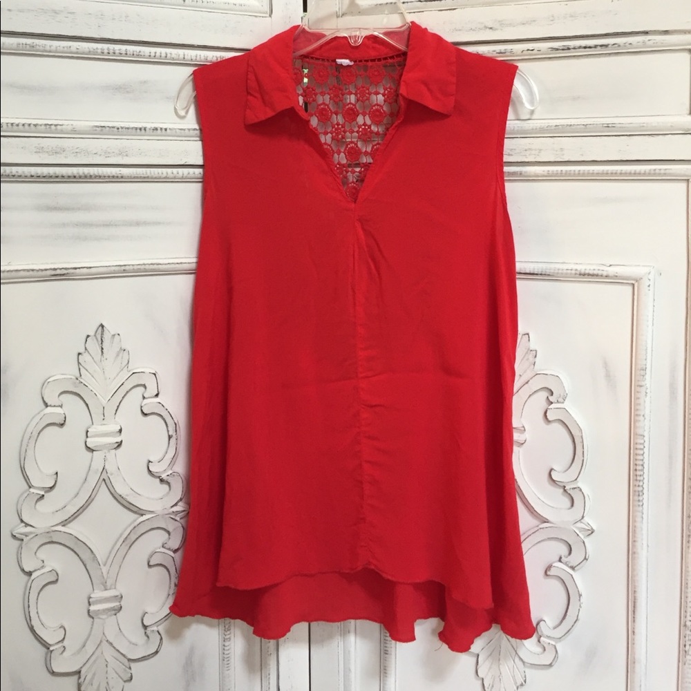 Red Sleeveless Top with Collar and Lace Back