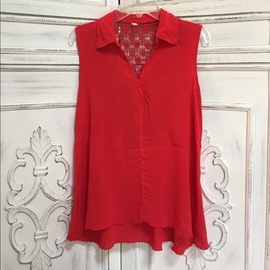 Red Sleeveless Top with Collar and Lace Back
