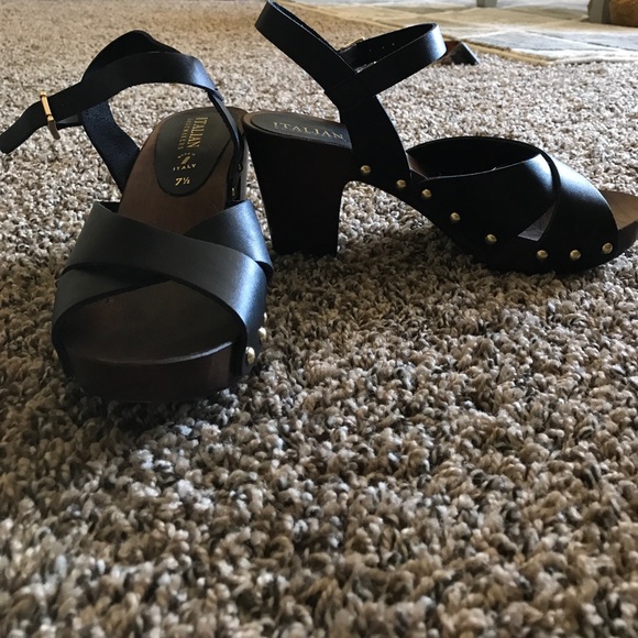 Heels - Picture 2 of 3