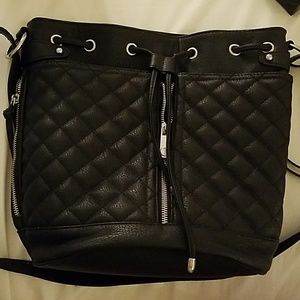 Convertible black Steve Madden bucket bag