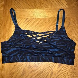 Fabletics Lenni sports bra top size medium