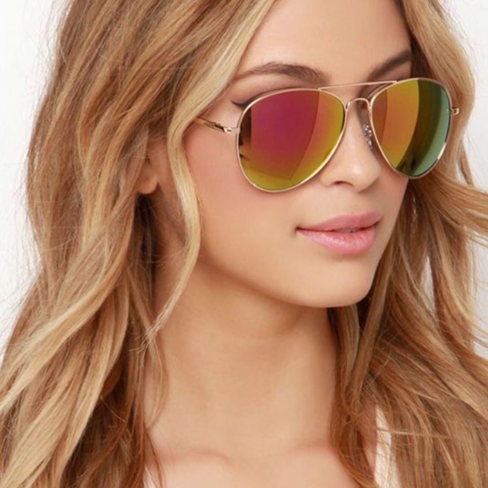 Women's polarized, aviator sunglasses!