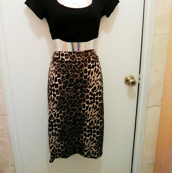 Outift - Picture 2 of 2