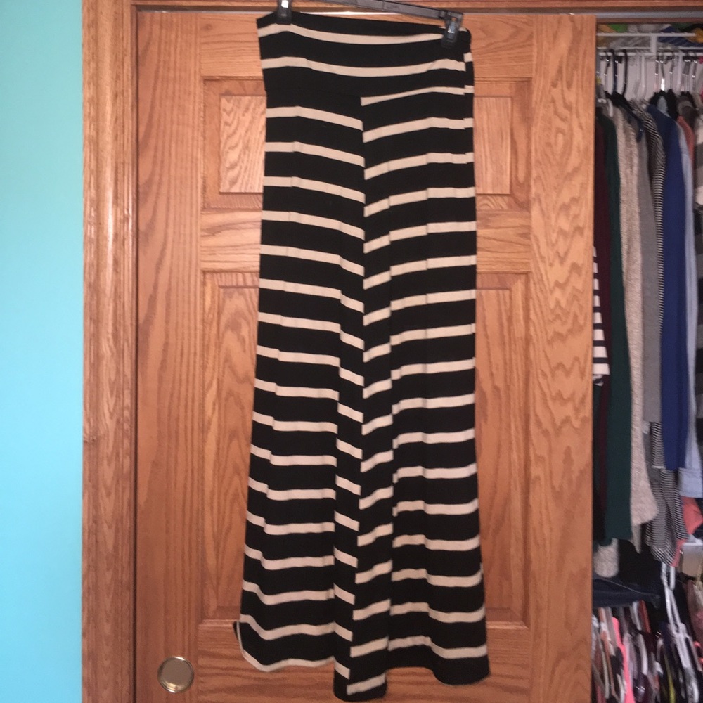 Maxi stripped skirt