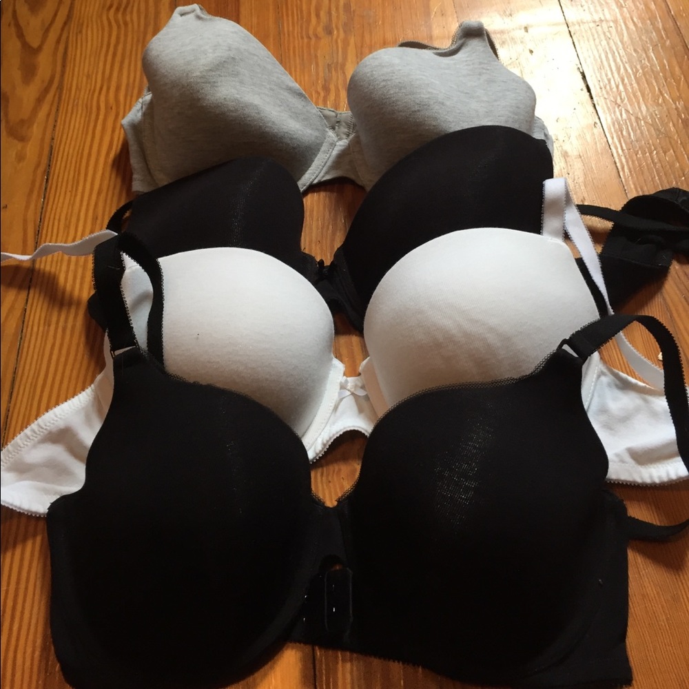 4 bras