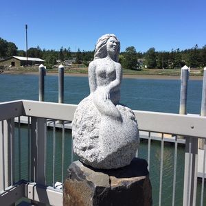 Meet your Posher, Emilie