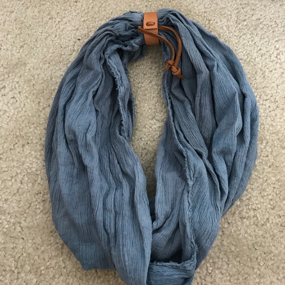 Infiniti Scarf