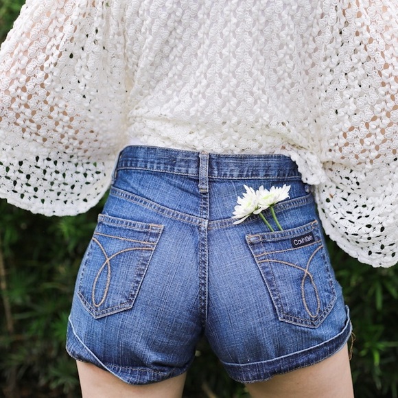 Calvin Klein Pants - CALVINS // Calvin Klein Vintage Denim Shorts 🌻