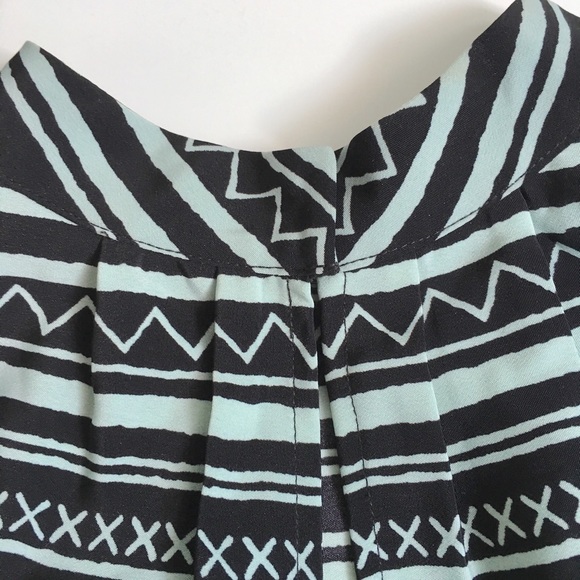 BCBGENERATION Tribal Festival Top - Picture 3 of 5