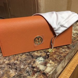 TORY BURCH leather glasses/sunglasses case