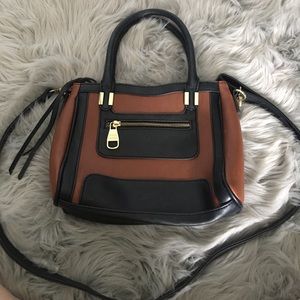 Steve Madden crossbody bag preowned good condition