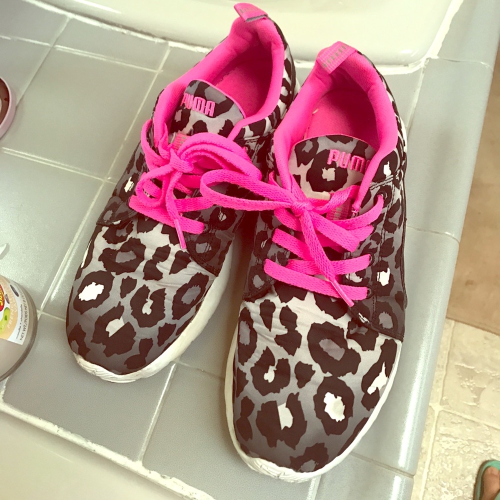 Puma Sneakers