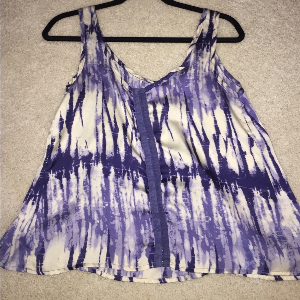hook front closure tie dye print tank top!