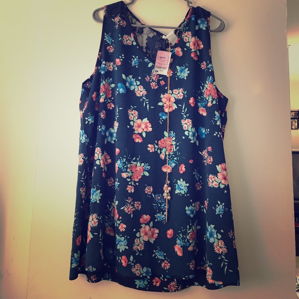 Plus size Floral Tunic- NWT