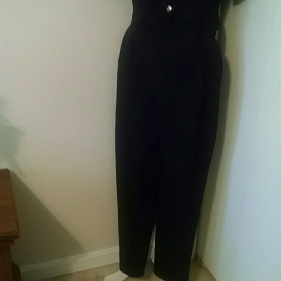 St. John short sleeve jumpsuit - Picture 5 of 7