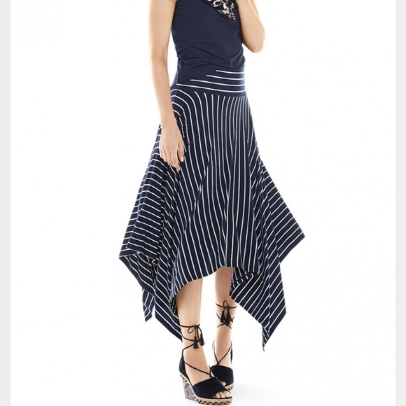 cabi Dresses & Skirts - Twirl Skirt