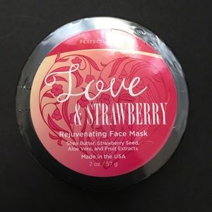 Perfectly posh face mask