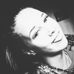 Meet your Posher, Caitlyn