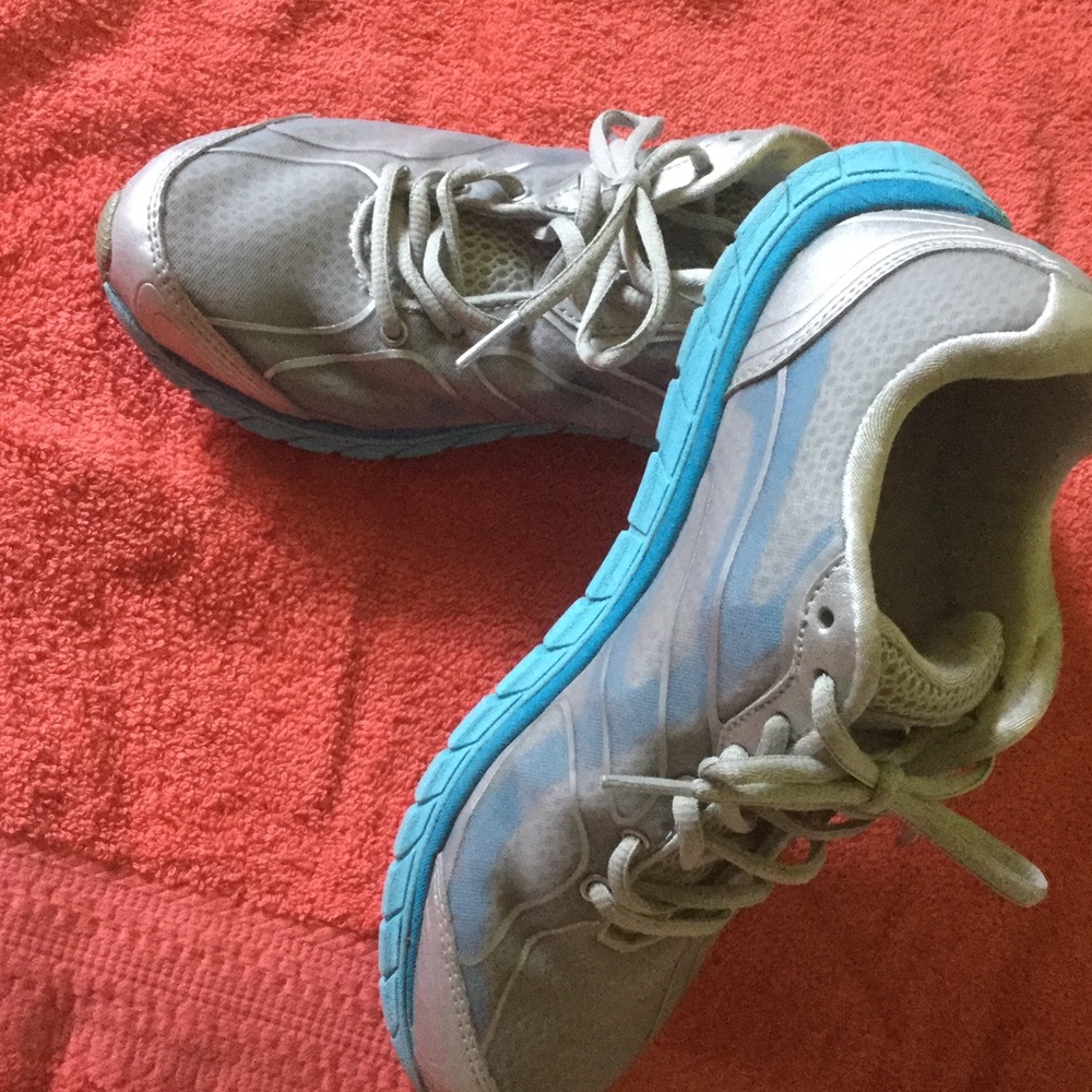 Ryka sz 7 sneakers, gray and turquoise, preowned