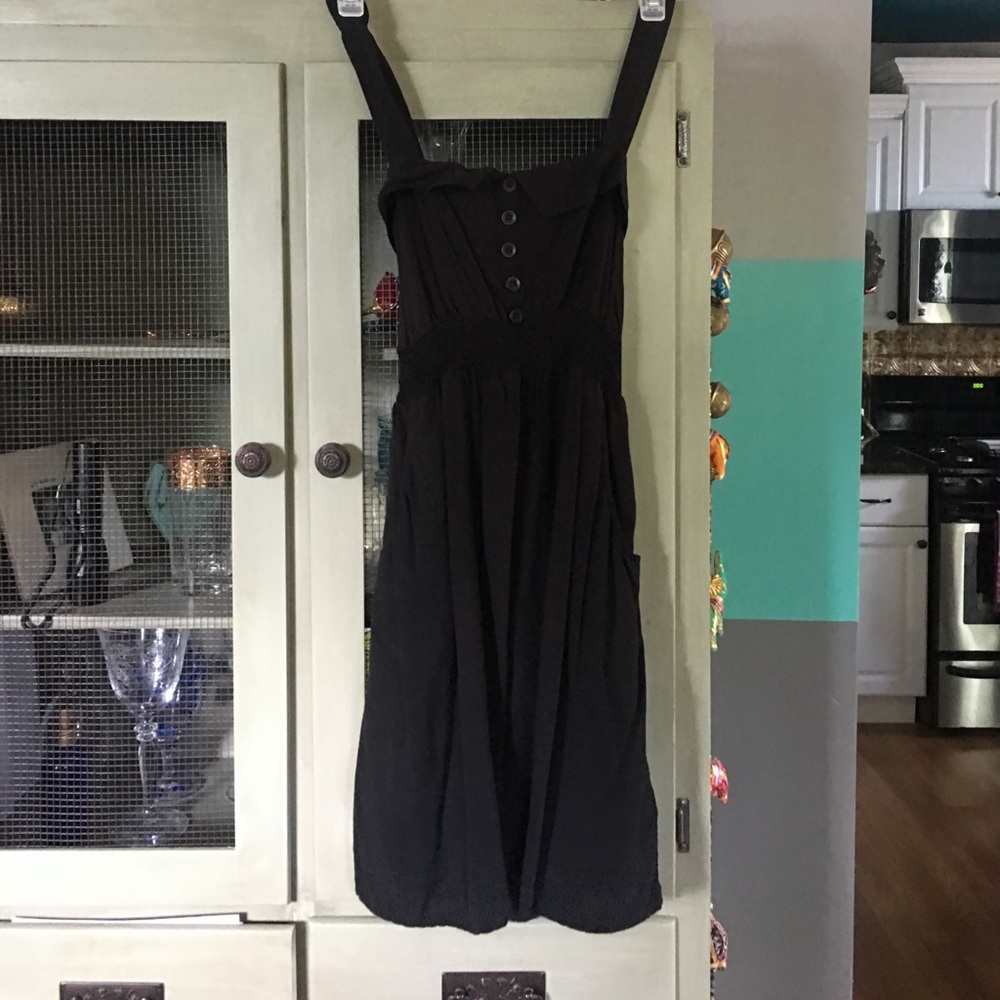 Black dress with pockets