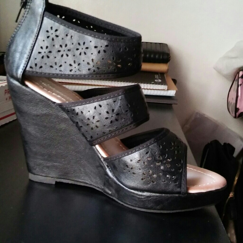 Black Floral Cutout Wedges