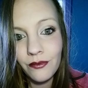 Meet your Posher, Danelle