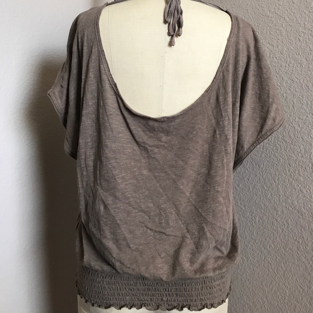 Tops - Picture 2 of 4
