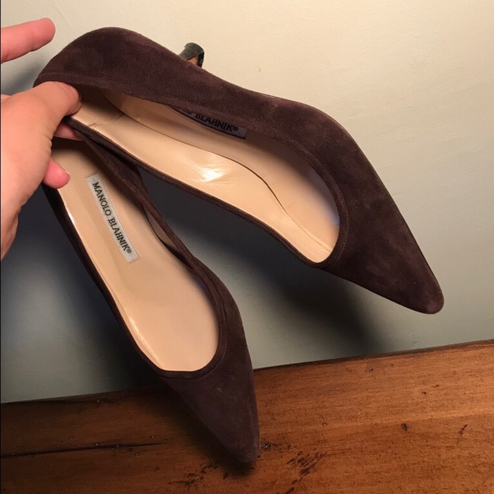 Manolo Blahnik Brown Suede Kitten Heels