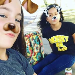 Meet your Posher, Sidney