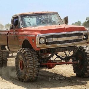 Meet your Posher, Madie