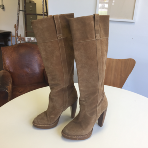Michael KORS Tan Suede Boots