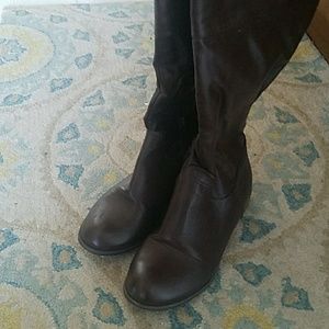 Brown boots