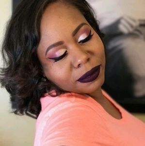 Meet your Posher, Nadia