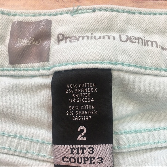 SOLD 2 Mossimo Light Green Fold Up Low Rise Shorts - Picture 4 of 8