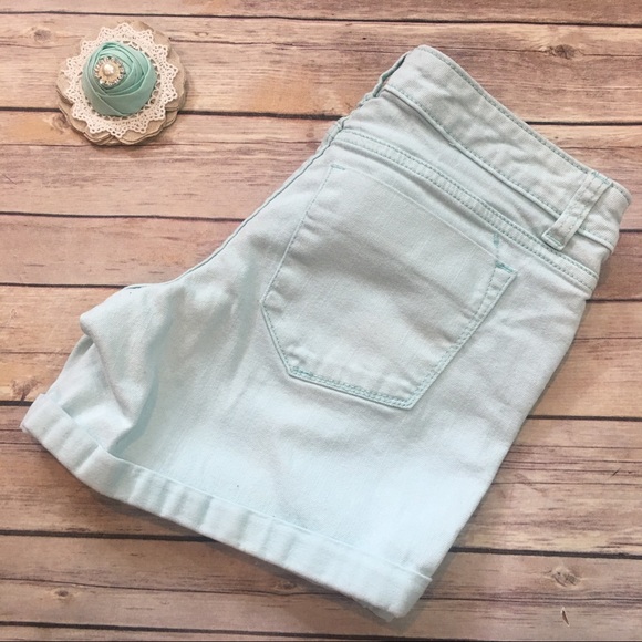 SOLD 2 Mossimo Light Green Fold Up Low Rise Shorts - Picture 8 of 8