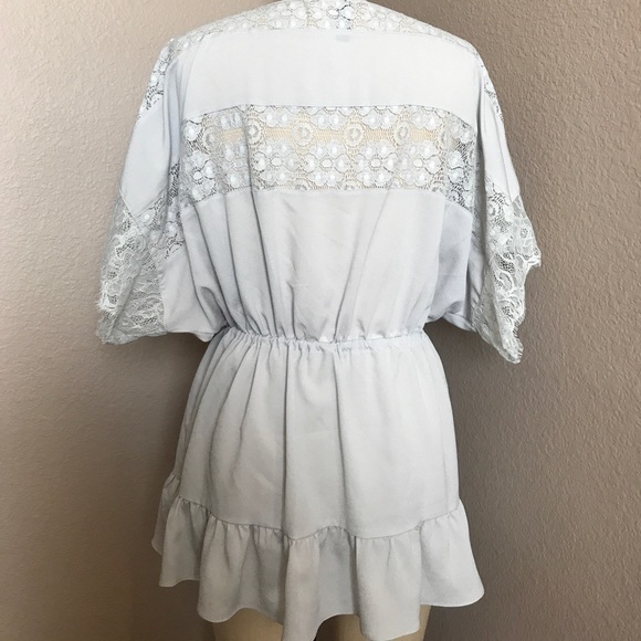 Tops - Picture 2 of 4