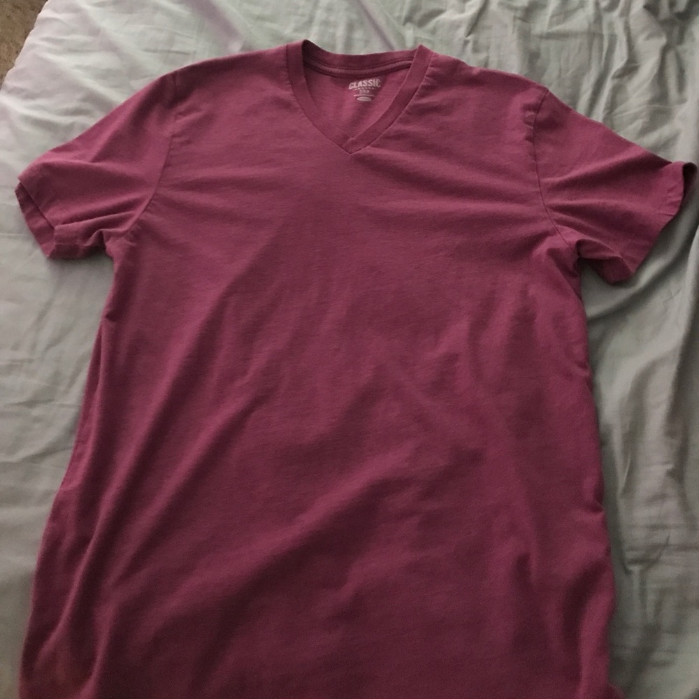 Men's V-neck shirt