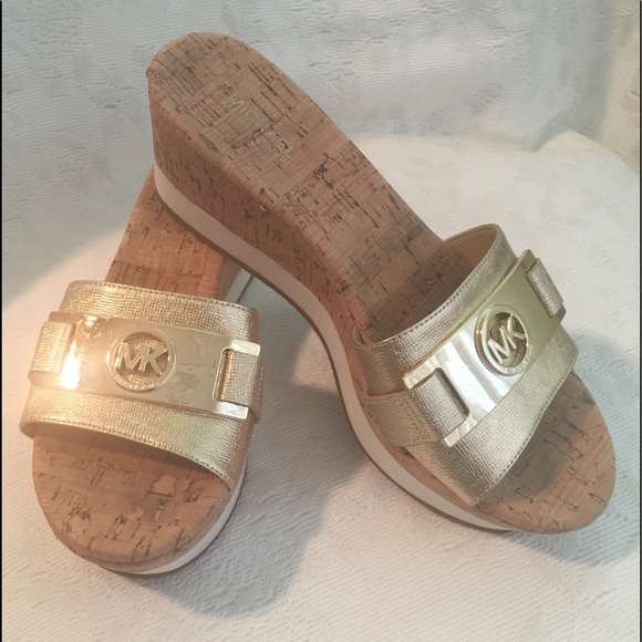 Michael KORS Sandals - Picture 2 of 8