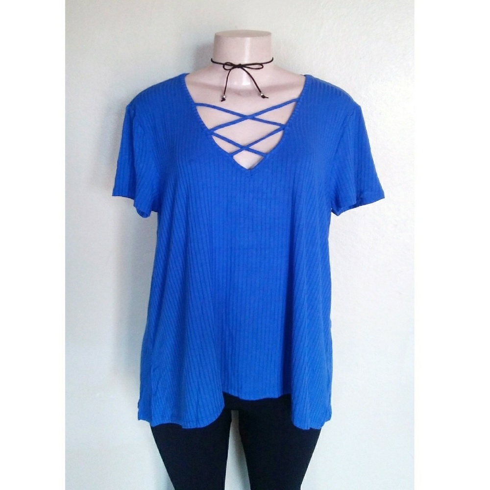 🎉CLEARANCE!! Plus Size Strappy Top New