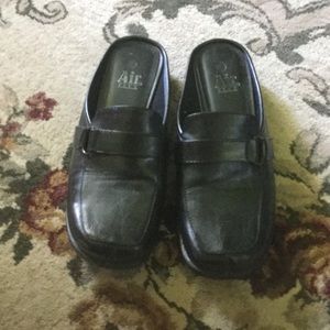 Air Flex sz 7.5 black slip ons