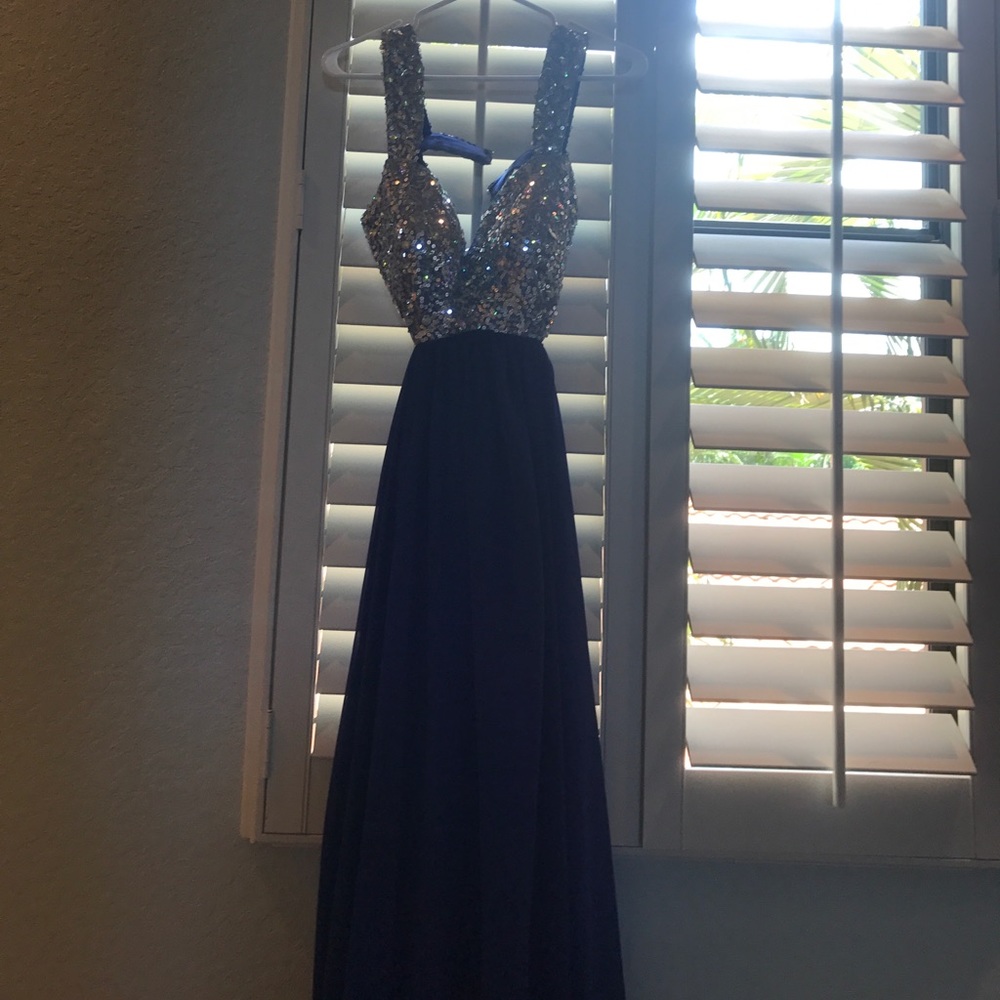 Promdress - Picture 2 of 3