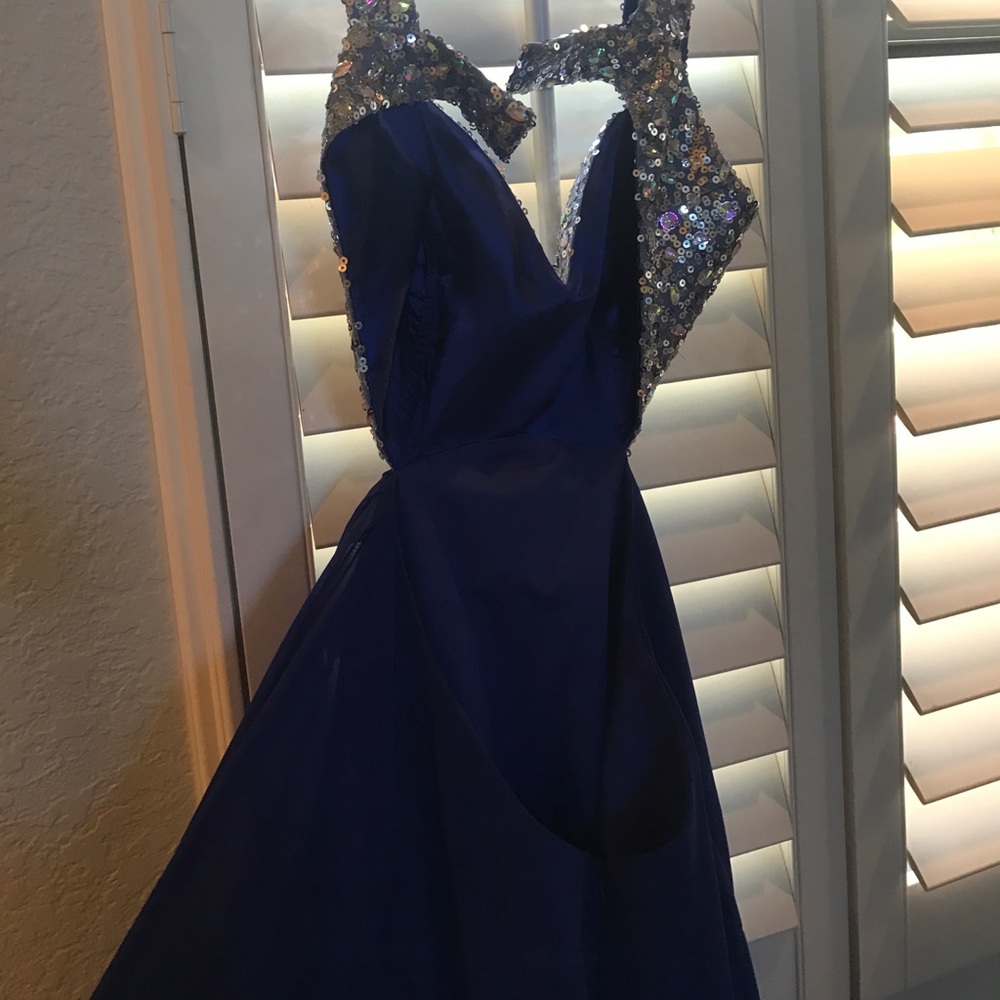 Promdress - Picture 3 of 3