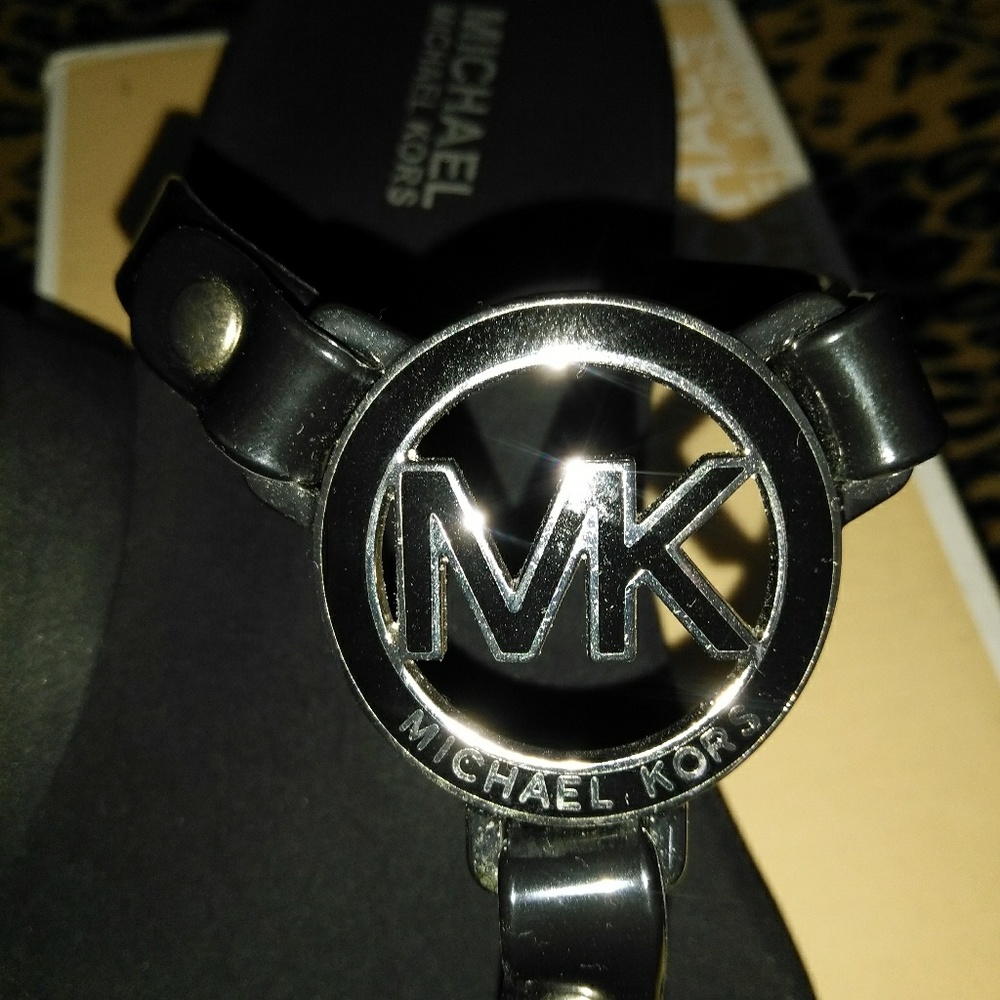 Micheal Kors Wedge Sandals - Picture 4 of 4