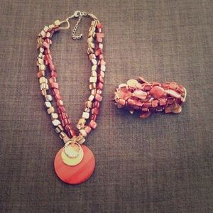 Necklace and bracelet set