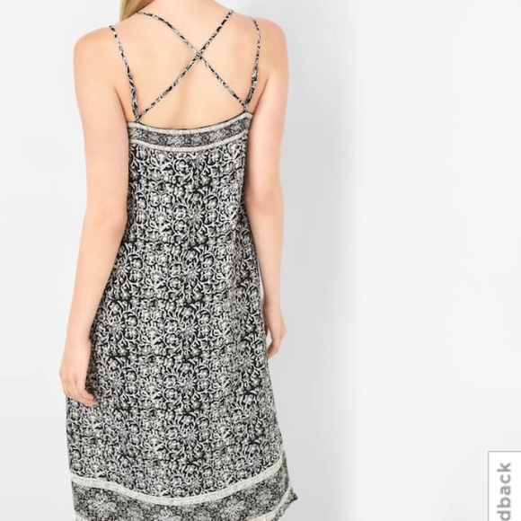 BRAND NEW MIDI DRESS - Picture 2 of 3