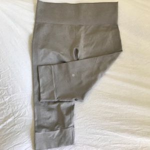 Lululemon flow and go crop